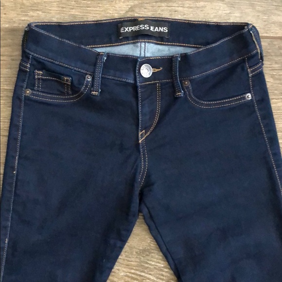 Express Jeans Extreme Stretch Low Rise Legging - Picture 3 of 6